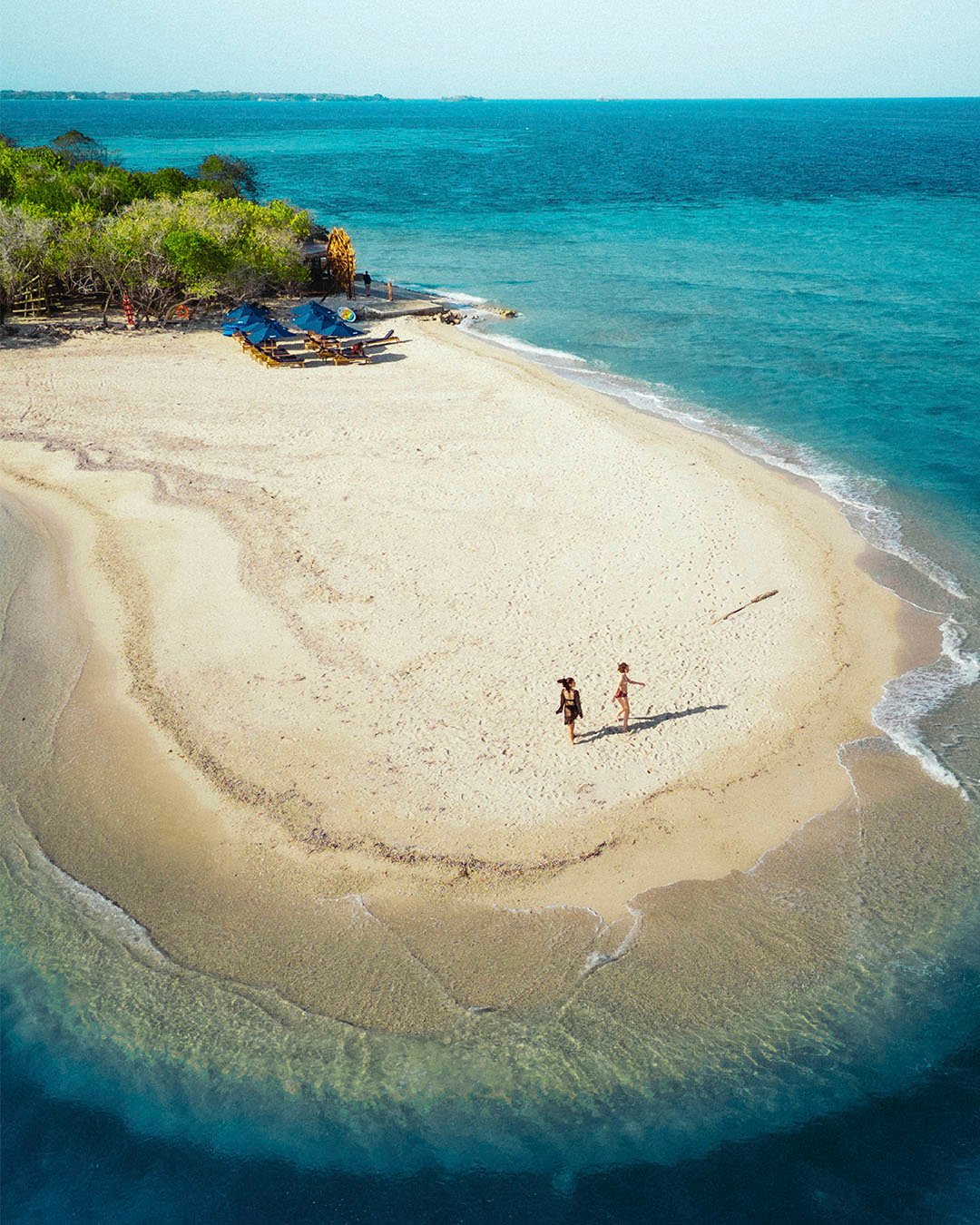 Isla Corona - Image 6